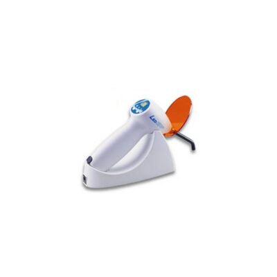 Proyector odontológico LED para diagnóstico y tratamiento dental, equipado con tecnología avanzada para clínicas y consultorios odontológicos.
