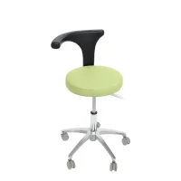 005SC-Simply-seat-5.webp Silla ergonómica para odontología con respaldo en color verde y base con ruedas, ideal para consultas dentales y clínicas dentales modernas.