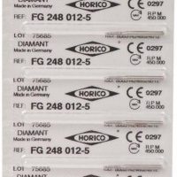 Etiquetas de productos odontológicos personalizados Horico, incluyendo referencias y lotes para fabricación dental.