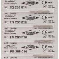 Etiquetas de productos odontológicos personalizados de EXAmedic, con logotipos y detalles de lotes, ideales para clínicas dentales y laboratorios que buscan precisión y calidad.