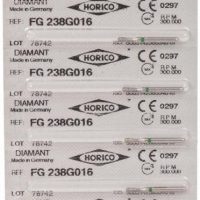 Títulos de productos odontológicos personalizados de EXAmedic, como bloques de impresión y materiales resinados para restauraciones dentales.