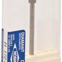 Herramienta odontológica diamantada para preparación de restauraciones dentales, ideal para trabajos precisos en odontología.