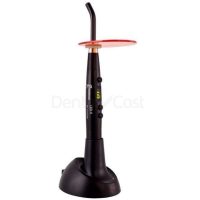 lampara-polimerizacion-led-h-inalambrica-1200mwcm2-490nm-woodpecker Microcargador LED para odontología, diseño ergonómico y portátil, ideal para restauraciones dentales con técnica avanzada, compatible con diferentes tipos de implantes y prótesis dentales.