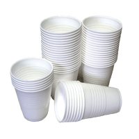 Envases de papel desechables para odontología, ideales para esterilización y uso en tratamientos dentales.